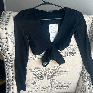 Zara size small long sleeved crop top with detail